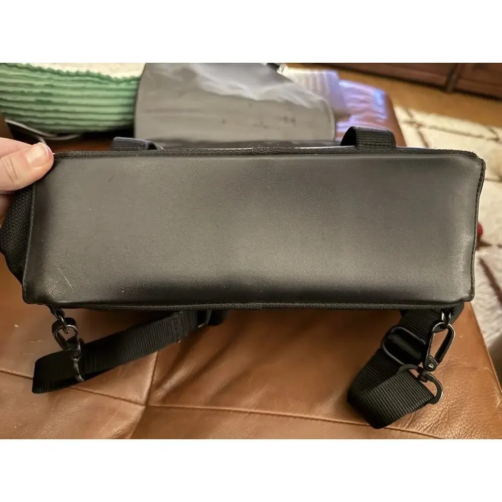 TUMI TECH BLACK BACKPACK LAPTOP CARRIER MESSENGER TRAVEL BAG
